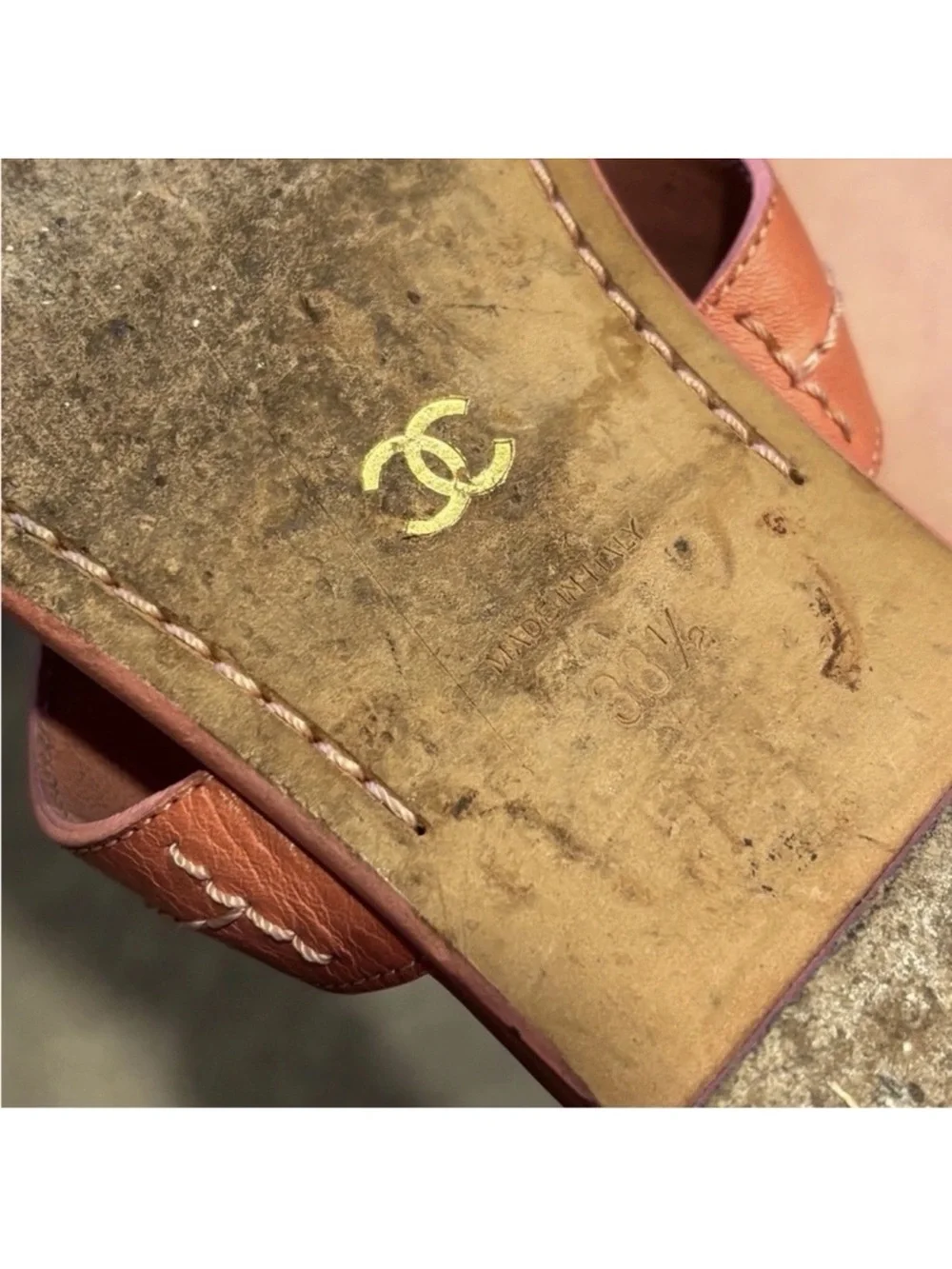 Chanel 38.5 cc logo baby pink quilted leather flat sandals strappy
